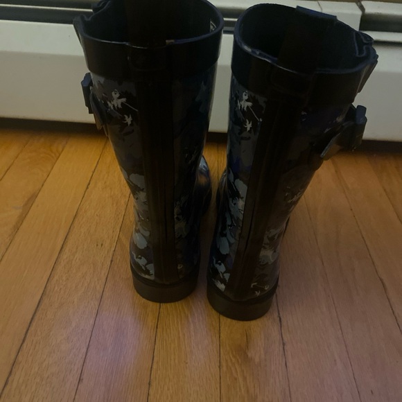Capelli Rain Boots Black and Gray Floral Design Size~ 6 - Picture 2 of 3